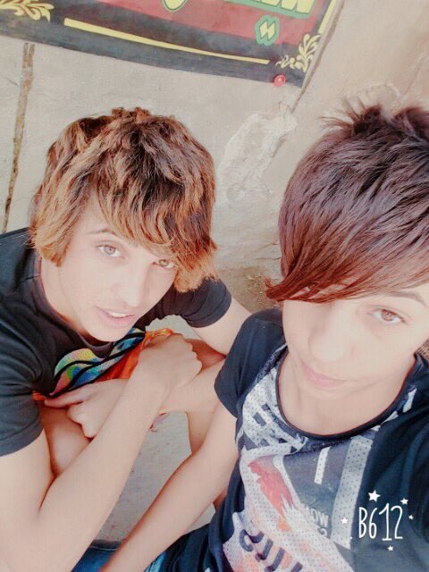 ℡ ↜ 
عندي #صاحب من اوصفه 😍✌

يغار من عنده #الحمام 😘😘

كون كل #الناس مثله ❤👉

ايصير بالجنه #ازدحام. #احبكم