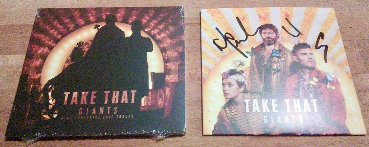 Sassefras___'s tweet photo. @GaryBarlow Look what arrived today thanks to the more than lovely @MarkOquiff! #InternationalThatter #HappyThatter xxx https://t.co/7fuZ03eYTu