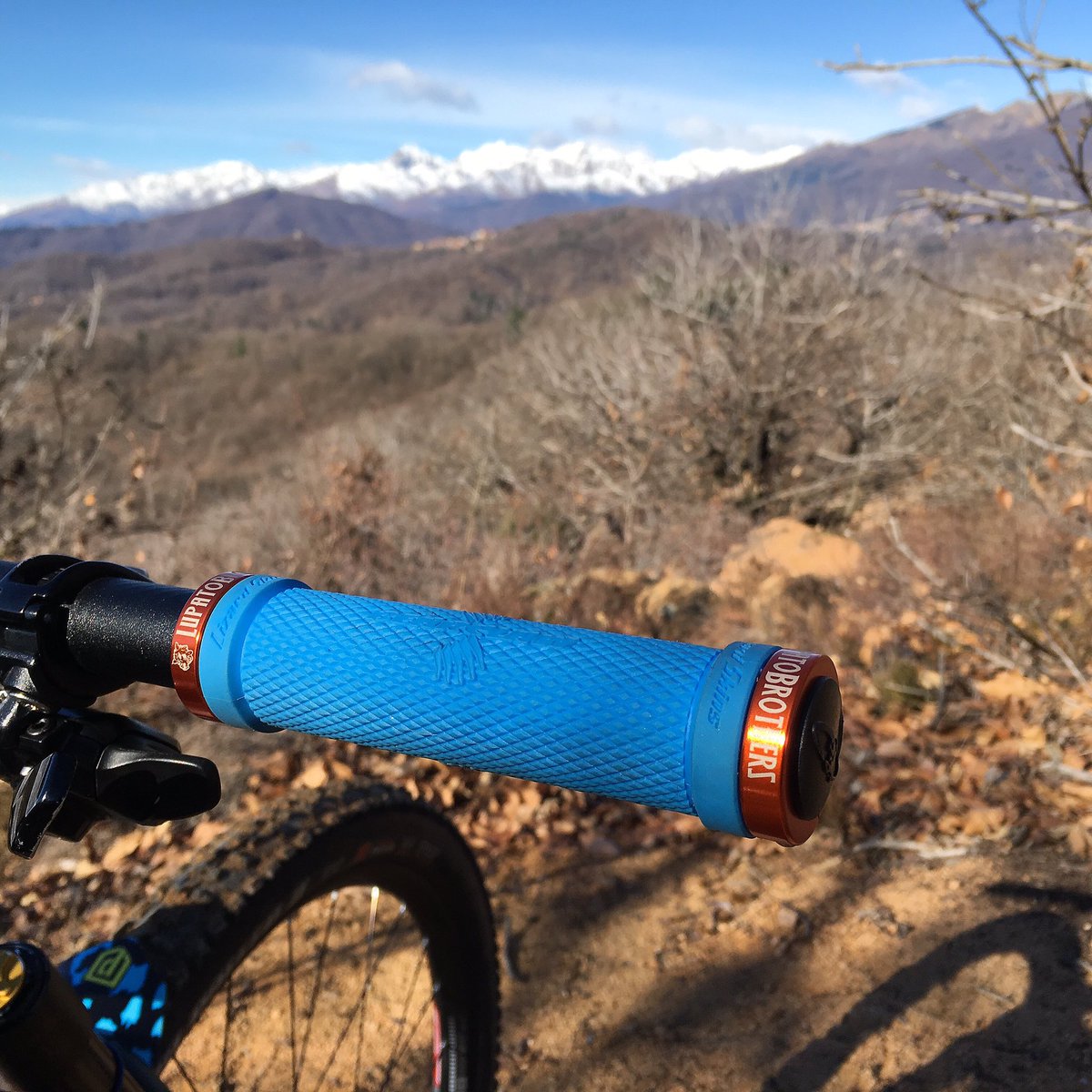 New look with my new <a href="/lizard_skins/">Lizard Skins</a> grips #lupatobrothers 😍🔝
Thanks guys!!!