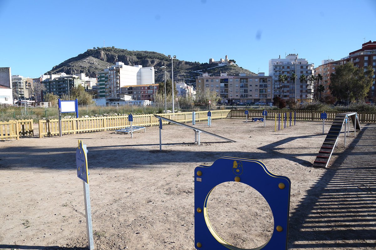 jordi_mayor's tweet photo. Hui es posa en funcionament la primera zona "Agility" de #Cullera (situada al Bulevar) #Untempsnou @MIA_Cullera @Culleraturismo https://t.co/PxVJktUpAK
