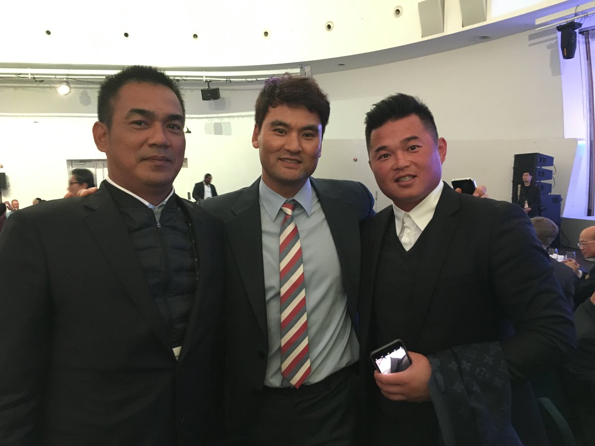 DodgerInsider's tweet image. Former #Dodgers Chin-Feng Chen, Chan Ho Park and Chin-lung Hu at @WBCBaseball welcome dinner in Seoul.