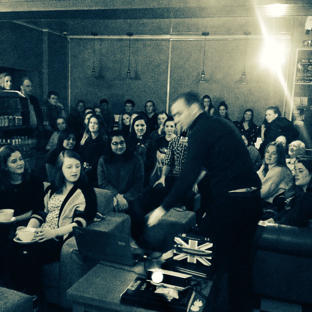A fantastic evening, thank you so much @Help_4_Refugees (& @CaffeineBros for hosting us) X https://t.co/fRtCU4n33Q
