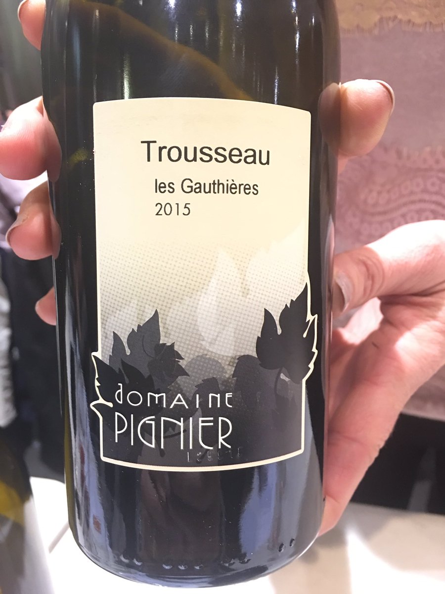 FoulquesA's tweet photo. #UGV #Jura #3 #Trousseau #Pignier Les Gauthières #Currant light not bad bitterness #deep #creamy #Slick on the tong mid-lenght.
#nofilter https://t.co/Ayecxq67KS