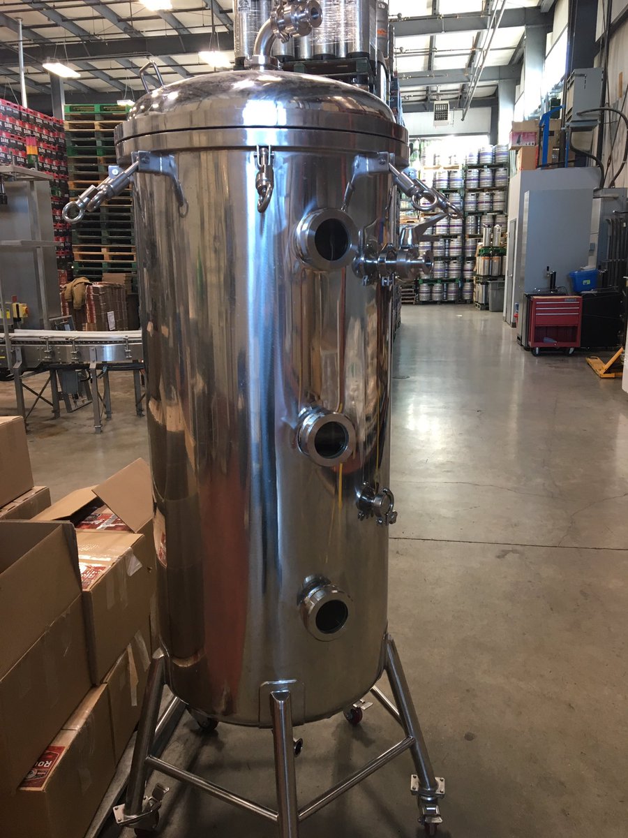 fortgarrybeer's tweet image. New toy on loan from your friendly neighbourhood brewers @HalfPintsBrewCo. Dry hopping @ManitobaBrewers collaboration brew tomorrow! WOOOOO