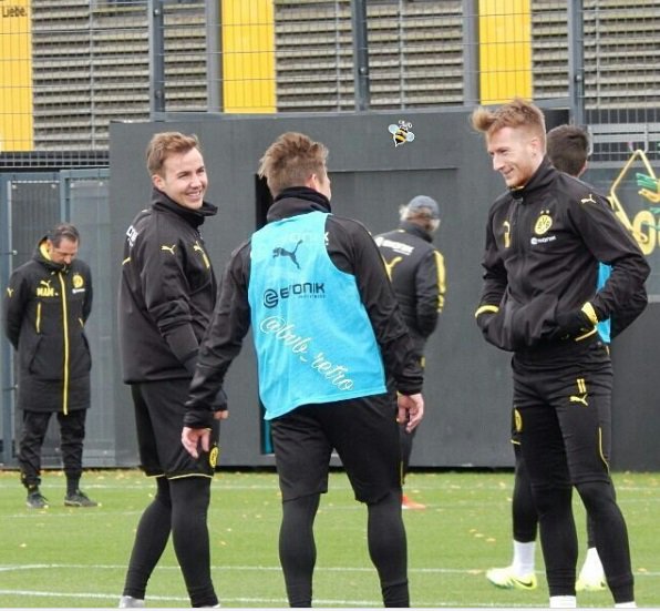 herdeiraderohan's tweet photo. [6] e obvio o melhor de tundo a atenção dos pais

FAMILY GOTZEUS
  #Götzeus #Gotzeus #FelixPasslack https://t.co/KaWVk3qcBQ