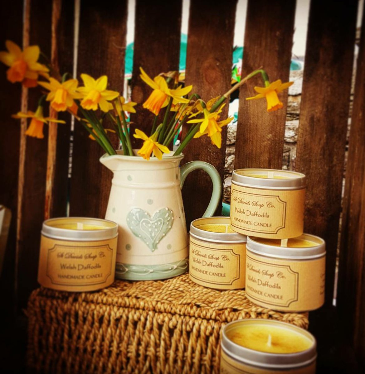 stdavids_soap's tweet image. Dydd Gwyl Dewi Hapus!!! Happy St David's Day from his own city! Our Welsh daffodil candles went down a treat! #Wales #soycandles #daffodils
