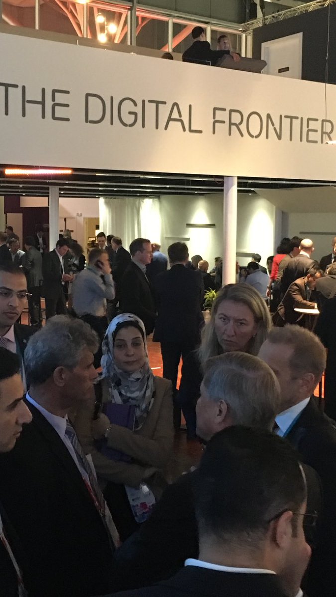 HHenriksson's tweet photo. Discussing 5G spectrum considerations for Egypt. #MWC17 #EricssonLive #EricssonEgypt #EricssonMENA https://t.co/RBheCPRhgS