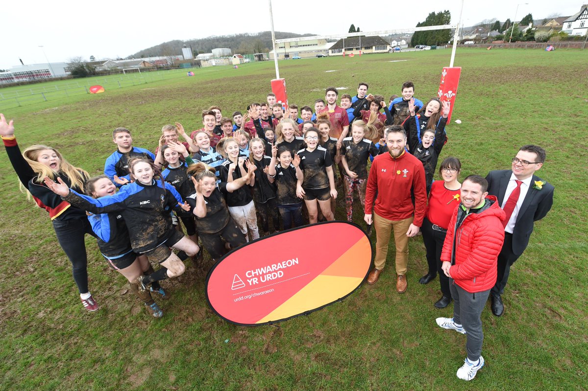 Partneriaeth newydd gyda <a href="/Urdd/">Urdd Gobaith Cymru</a> yn golygu mwy o chwaraewyr gyda myw o hwyl tinyurl.com/hz2xclh 👍🏉