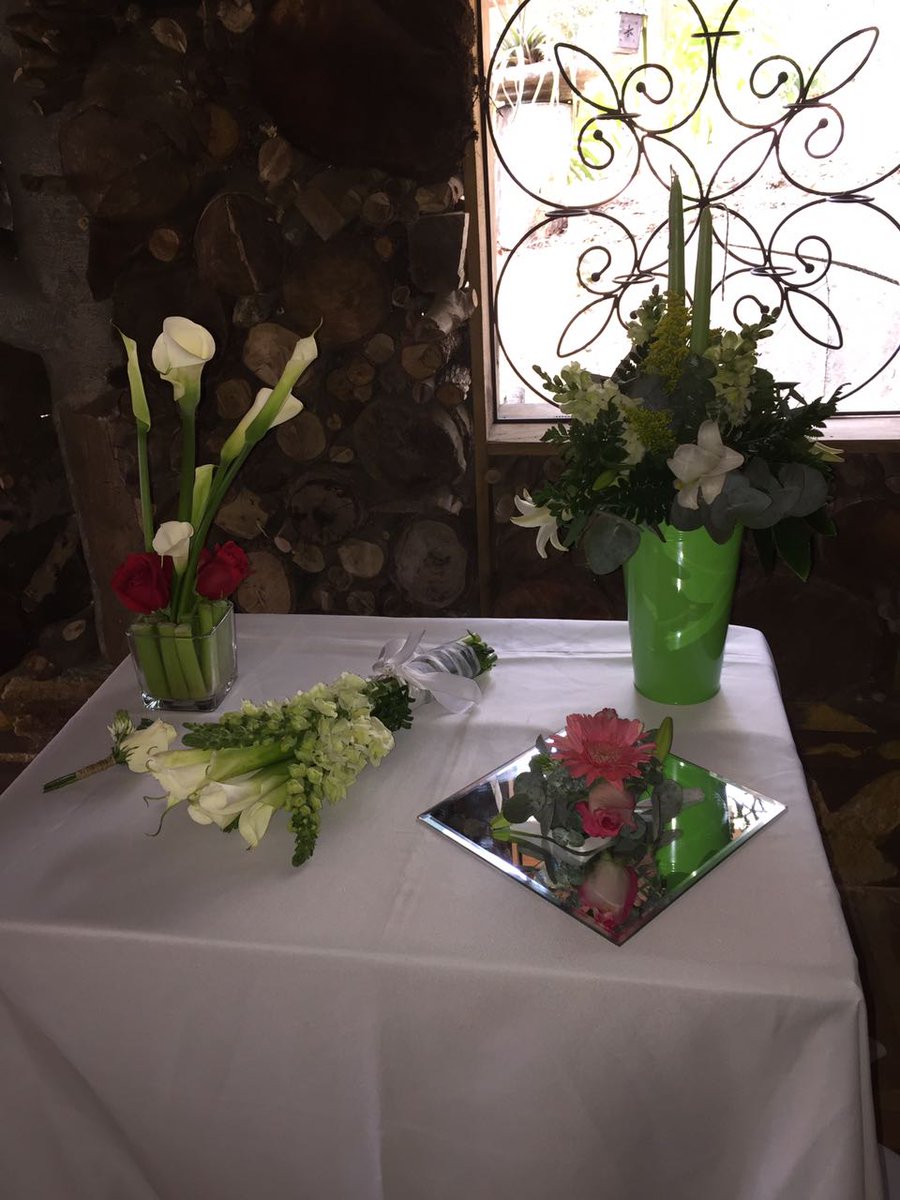 IPetalo's tweet photo. En floristería I Pétalo tenemos los mejores arreglos para decorar el evento que desees.

Contactanos al 54493060 y concertemos una cita. https://t.co/glReOkntlq