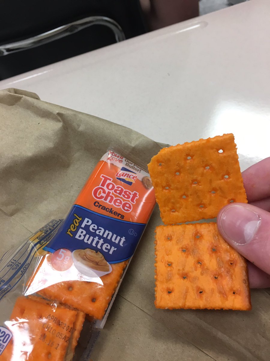 ben_casto's tweet photo. @LanceSnacks I just got a peanut butter cracker with no peanut butter. I don't know if I can ever buy your crackers again. https://t.co/a7UJZGuUMy