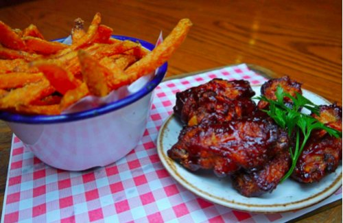 BisonandBird's tweet photo. Wing it this Thursday… with a side of sweet potato fries 😉 
Serving from 5pm x https://t.co/bjkNCQrfzu