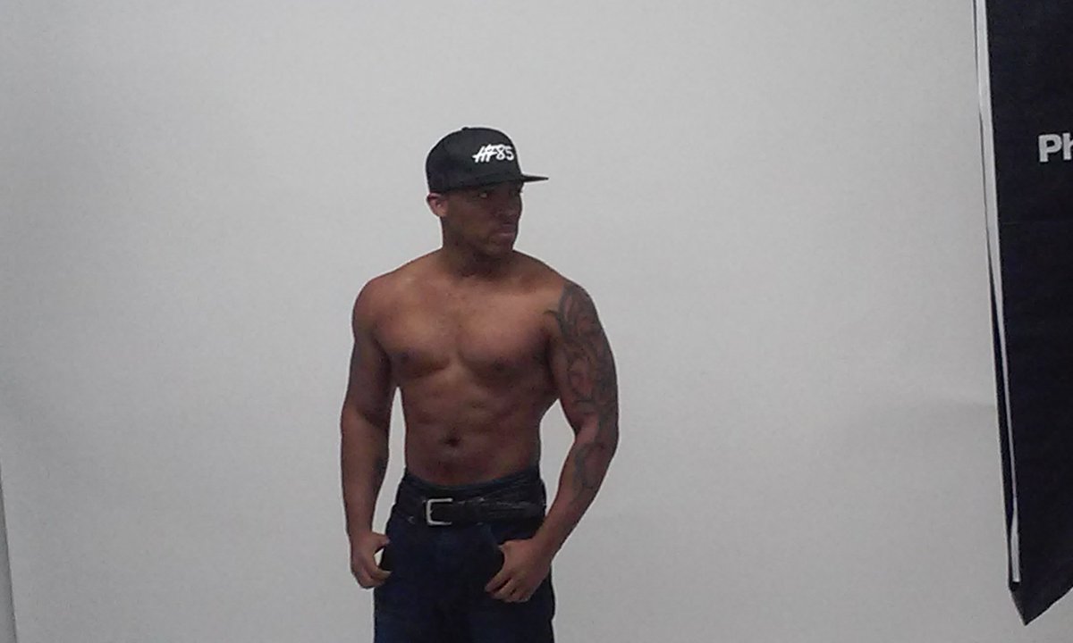 hellfireco243's tweet photo. Jerrell is in the CUSTOM HF85 Trucker Hat. #photoshoot #GraphicDesign #streetfashion #streetwear #hellfireclothingco #StreetStyle #menswear https://t.co/ty2blMJDHR