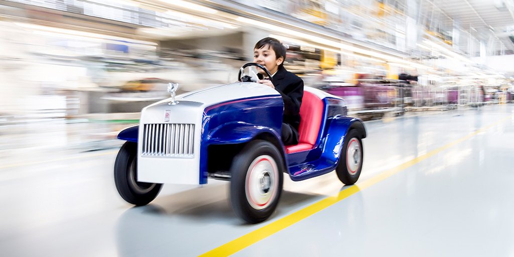 rollsroycecars's tweet image. Crafted for the children of St Richard’s Hospital, the Rolls-Royce SRH helps relieve patient stress through self-driving. #LoveYourHospital