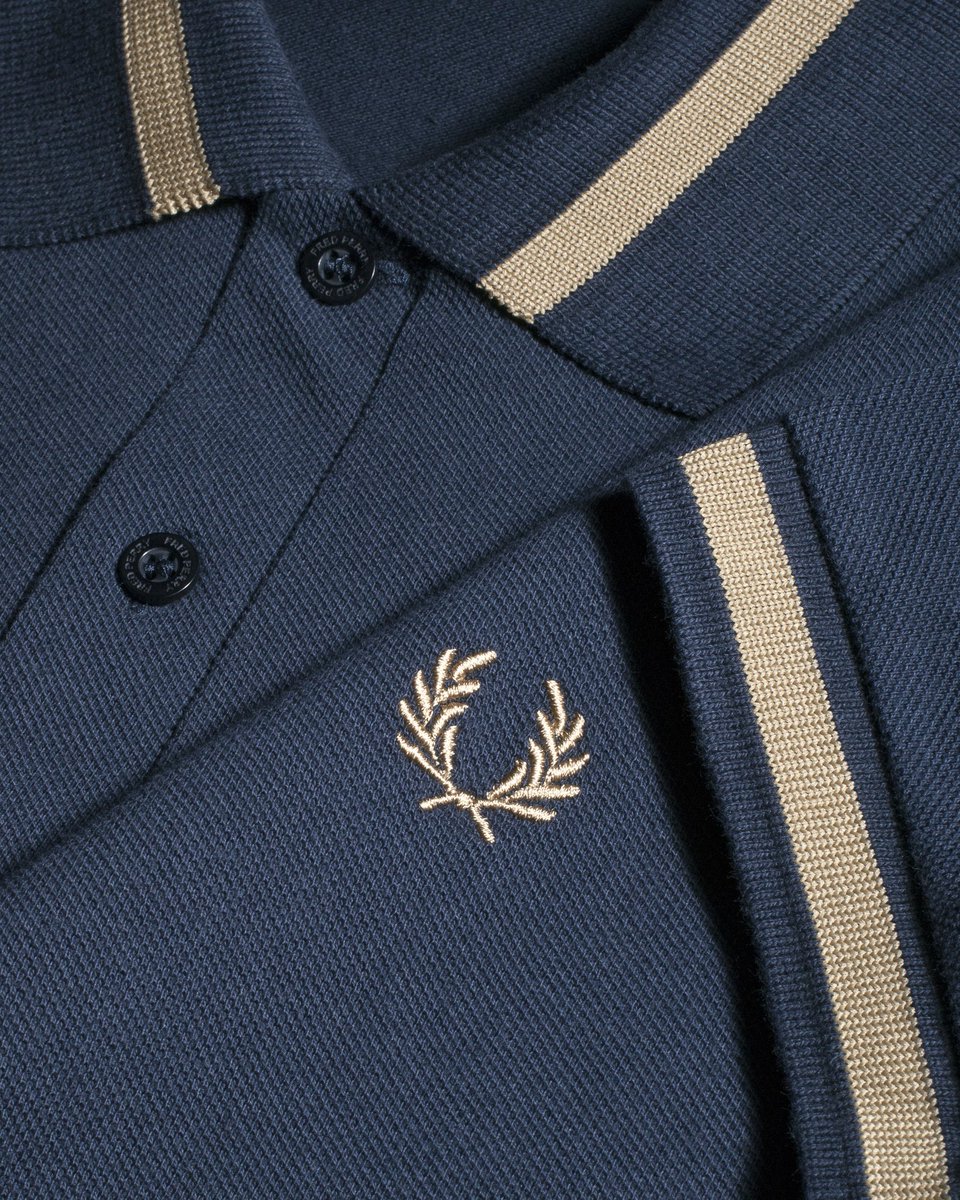 twin tipped fred perry shirt