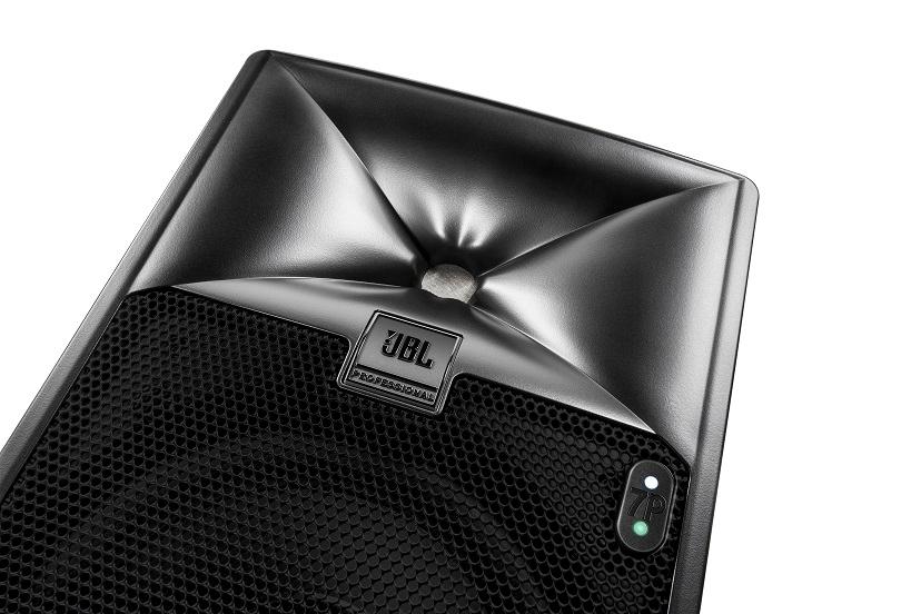TheJBLpro's tweet photo. #708P doubles down on next-gen driver tech w/ a JBL high-frequency compression driver &amp; low-frequency transducer https://t.co/tFTxiQpLtV https://t.co/3tL0wjlofJ