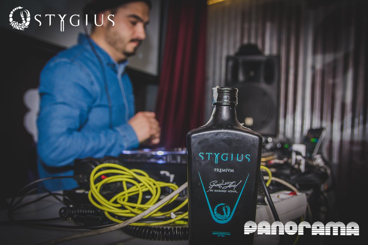 StygiusFluid's tweet photo. Tres años bien cumplidos, #DADARAMA.🎂 ¡Increíble tarde con las sesiones de Jonathan Tena! 🔊 #BenditoMomento 🍸 Powered by #STƔGIUS II/III https://t.co/5kwCwaTL6r