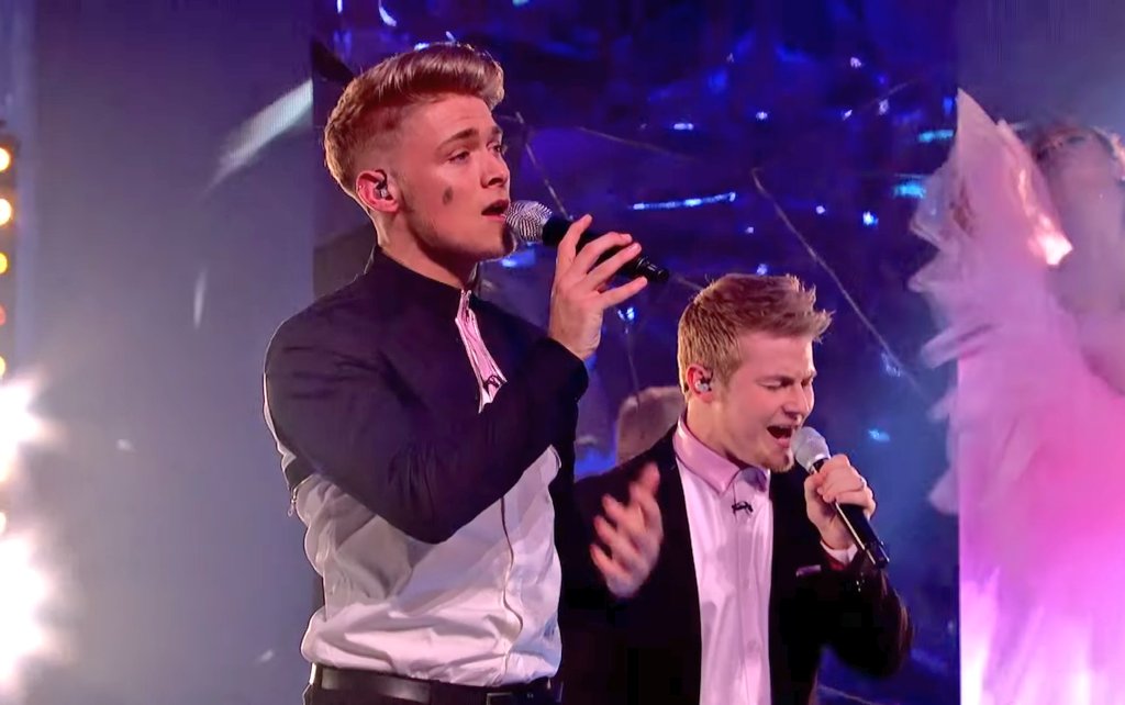 Normsi2's tweet photo. More shots from #WreckingBall @A1MyLove4ever @CurtisTJohns @NickCarsberg
#FiveToFive #LISFinal
#LetItShine!
πππππ https://t.co/YaVe54b0ES