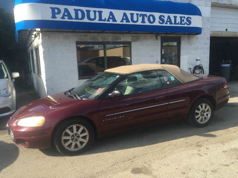 PadulaAutoSales's tweet photo. Why isn't this 2001 Chrysler Sebring LX 2dr Convertible yours?! Get it today!
#PadulaAutoSales #Sebring #Drive #VROOM! https://t.co/cLRZWjczqD