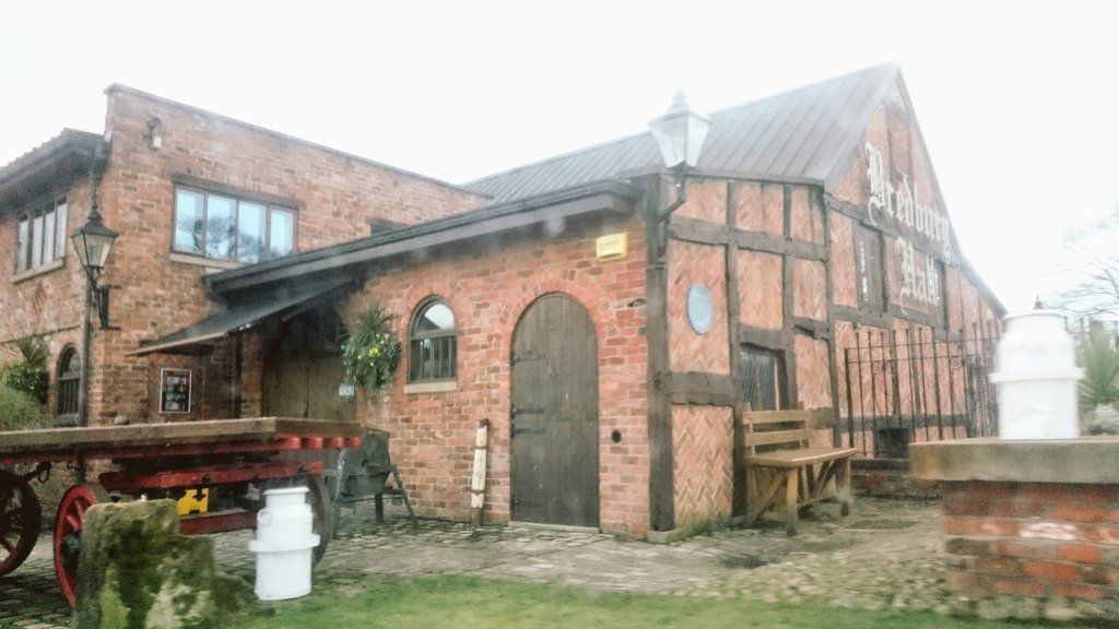 SweetheartInfo's tweet photo. Such a pretty setting for a meeting with an exciting new client today! https://t.co/Gm0Wld1APe