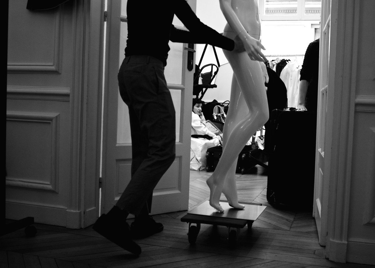 Getting ready for the #ArtEZ Fashion Masters presentation day tomorrow at the #atelierneerlandais #NLFR #parisfashionweek