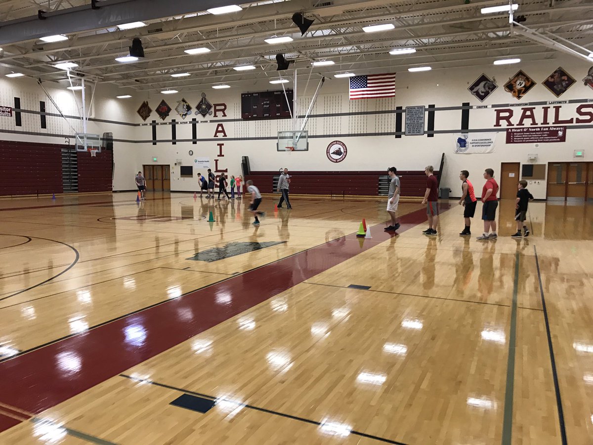 SpoonerFootball's tweet photo. In addition to max effort week, a full house this morning working on SAQJ. #PALBAF #FAMILY #TEAM https://t.co/Jop2vlRzo0