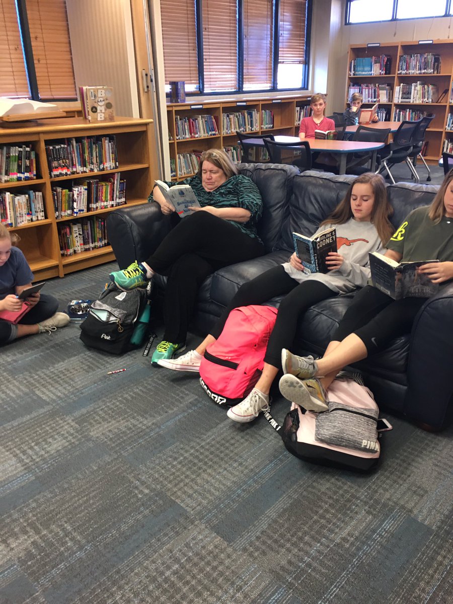 deborahbmorgan's tweet photo. The best part about being a librarian...reading with students. #cmscolts. #gcisdlibrarians #gcisdhumanities https://t.co/8ZKAMbLUw6