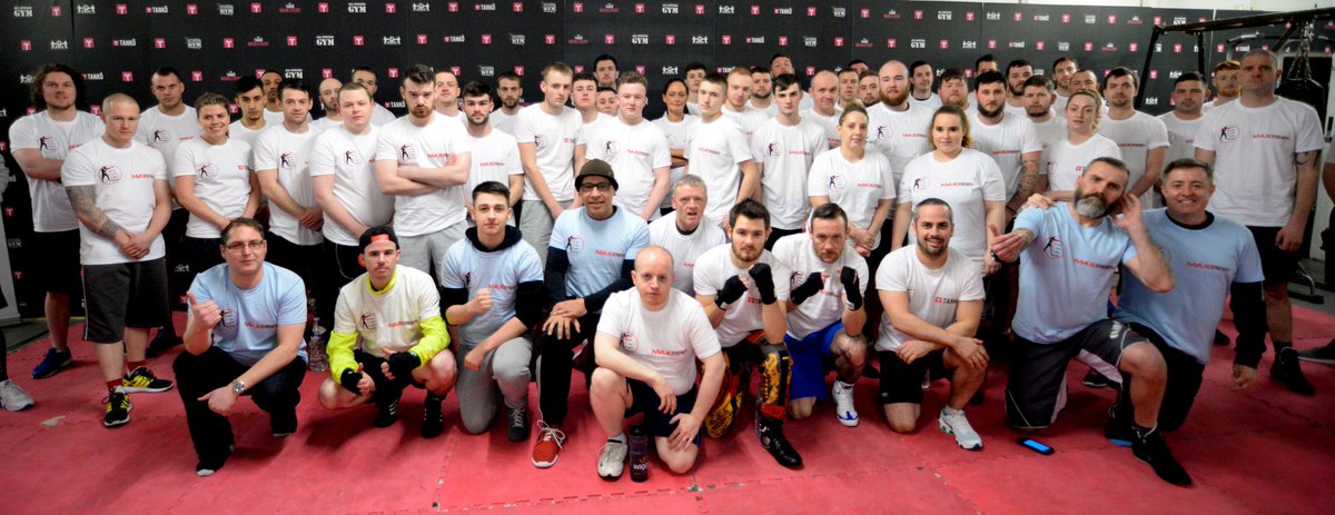 WCFighter's tweet photo. WCF21 #Stockport training camp is under way! #whitecollarboxing #charity
@CFKKEY103 @CommitFitness @cleaneatingsale https://t.co/40Mu4v02wA