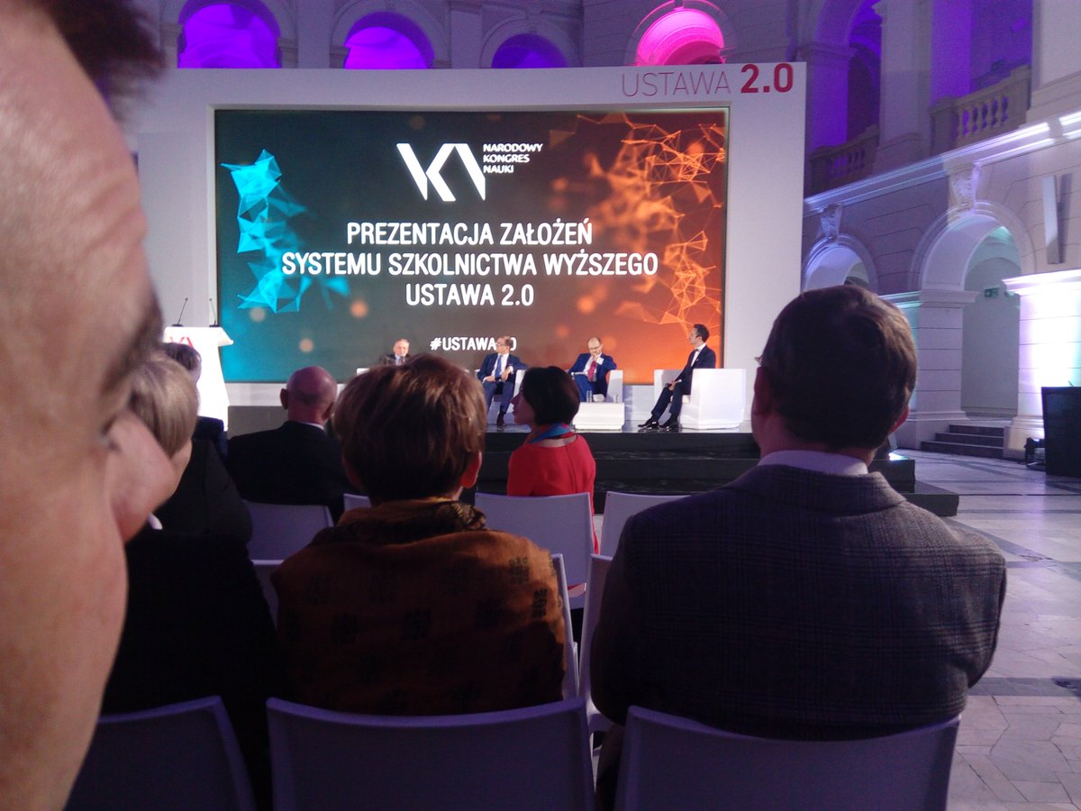 Marek_Kwiek's tweet photo. Trwa sesja pytań. Kwiek: stawiamy na daleko idącą pomoc dla st. niepełnosprawnych na poziomie uczelni. To niezwykle ważna kwestia. #USTAWA20 https://t.co/D1Ro675NAx