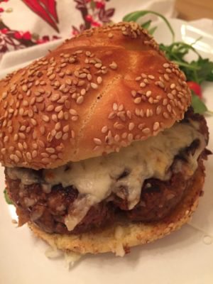 drsusanmitchell's tweet photo. .@ReginaRagone hit it out of ballpark with this #burger. Magic Mushroom Burger https://t.co/Vti1zg13Jj https://t.co/H14yNFw8mn