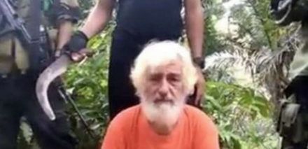 frielingbailey's tweet photo. Der Deutsche J. #Kantner wurde von Moslems geköpft. R.I.P.

@AuswaertigesAmt schweigt. 

Wesentlich ist #FreeDeniz

https://t.co/y6jYiuEJNx https://t.co/ClQJqbB0GV