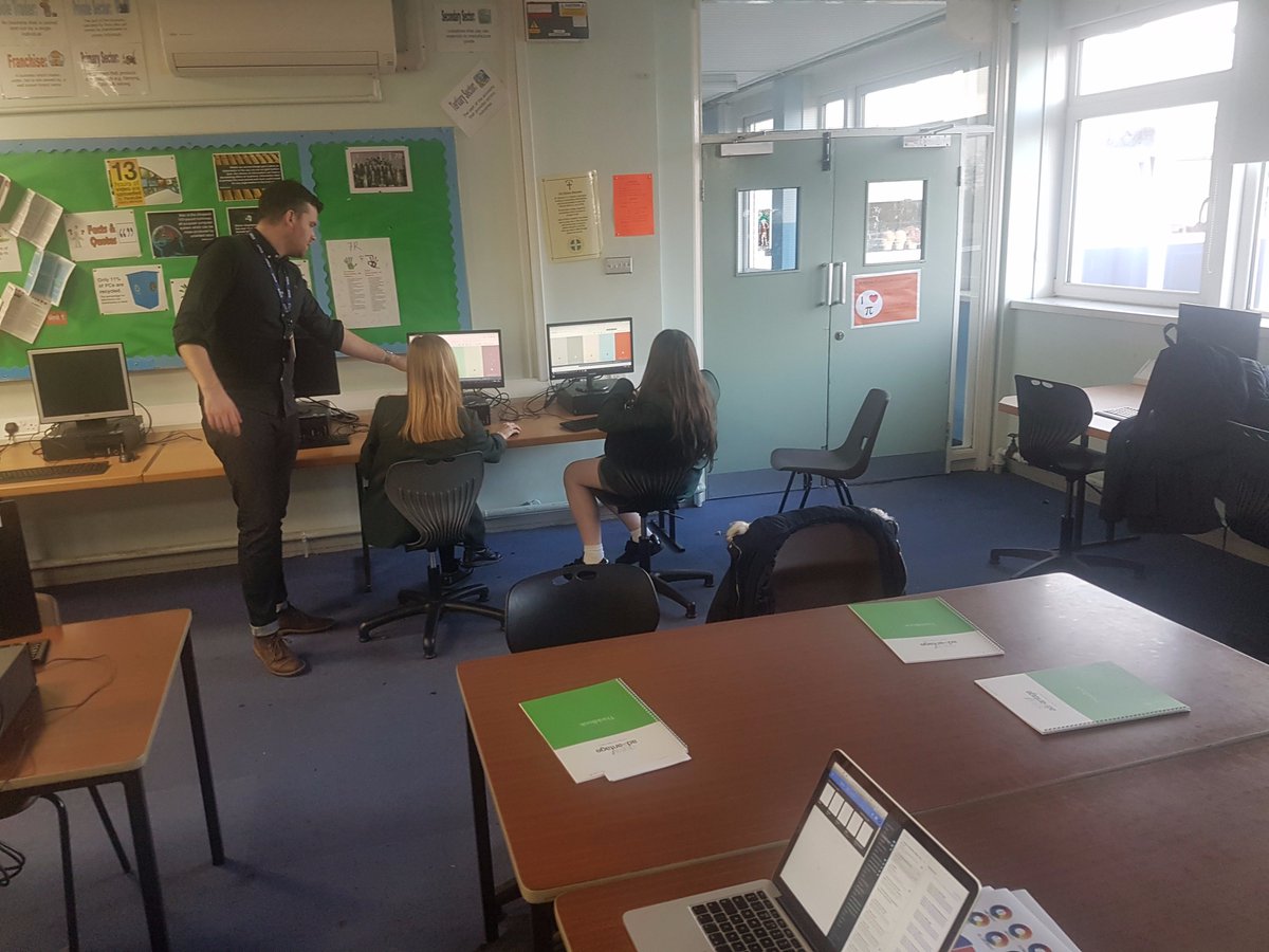 stmonicas's tweet photo. Year 10 Digital Advantage looking at colour schemes and the target audiences for their company 🎨 @TWR_Knowledge @UkDigitalAdv https://t.co/8x1lLeJlYw