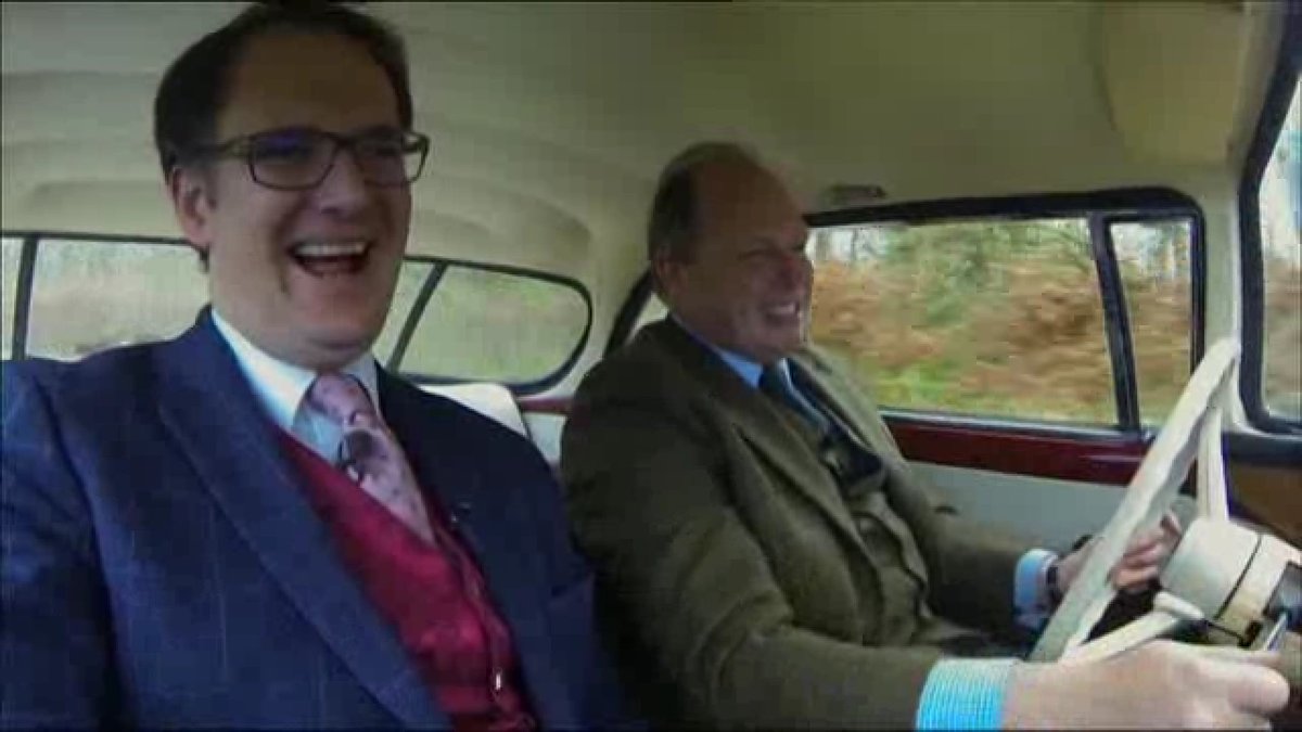 AntiqueRoadTrip's tweet photo. @HansonsAuctions &amp; @jameswbraxton are back for their #FinalAuction tonight. @BBCTwo 7pm - https://t.co/fpJM25dJMm https://t.co/OeU9W2qeS0