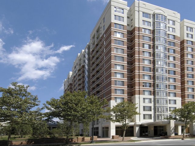 BenningtonApts's tweet photo. The location of our apartments make us a walker's paradise!
https://t.co/AtUGROv9kr https://t.co/8AMs6a8bXD