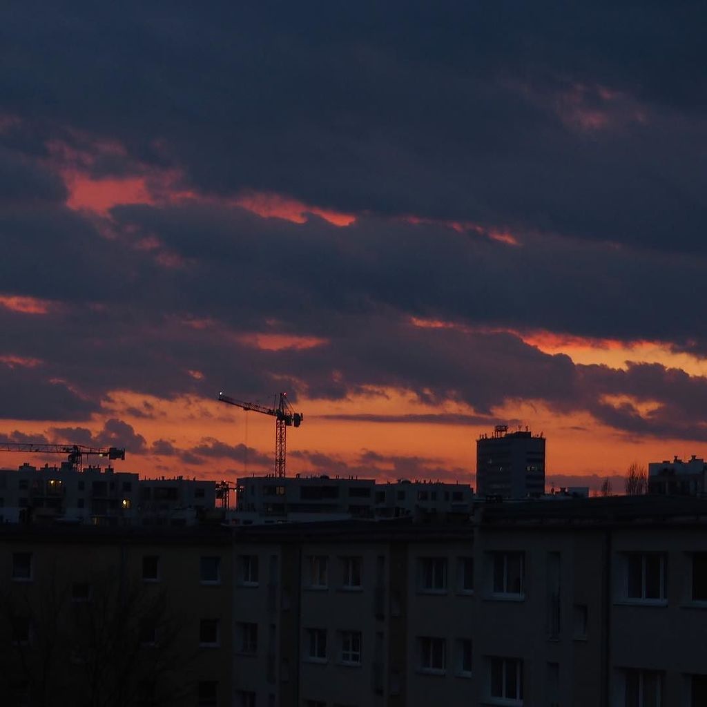 malgon007's tweet photo. #sky was so amazing today #spring #clouds #justbeforesunset https://t.co/nAmXwBuVTS