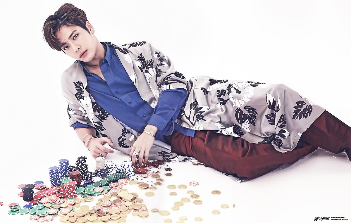 Jackson_G7Peru's tweet photo. [EDITS] #JacksonWang en KWAVE Magazine Edicion N°47❤️❤️
https://t.co/VRQLIHUdDc
https://t.co/PtLT9XRL8L
Cr:  GGOONERR_
#王嘉爾 #왕잭슨 #GOT7 https://t.co/07uefU9xH7