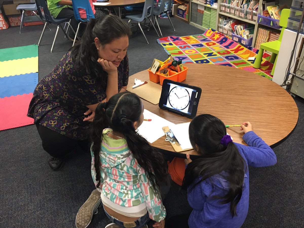 rusdkids's tweet photo. Students use tech 2 gather data 2 support their reasoning! #haveproof @RowlandSchools @_JulieMitchell_ @thealy12 https://t.co/7zJbEqicgr