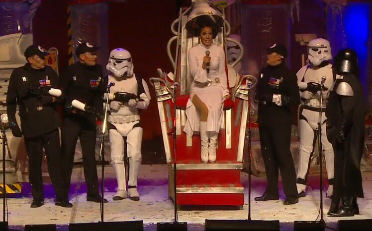 #NotiMOMO | Nos proponemos saber cual es la hinchada mas grande de este #Carnaval . RT a todos los que hoy vayan a ver a <a href="/MomosapiensP/">Momosapiens</a>