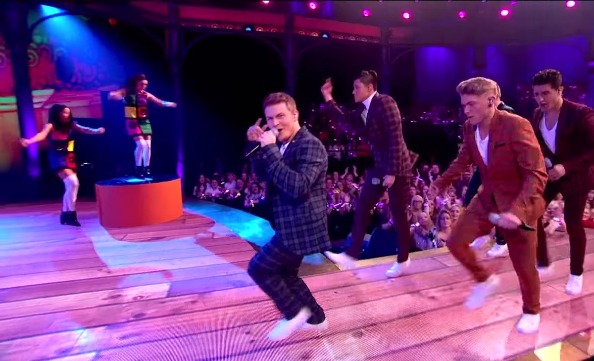 Normsi2's tweet photo. So many fab shots in
πΆYou Can't Stop The BeatπΆ @A1MyLove4ever
@CurtisTJohns
#LetItShine
#LISFinal
#FiveToFive
πππππ https://t.co/BpDqW0bXbd