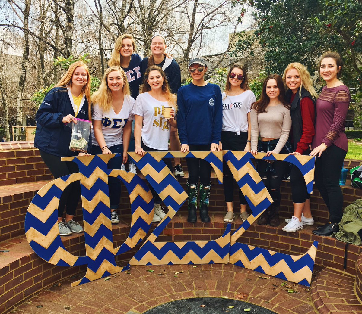 Stop by alumni circle to donate to Widener Memorial School's Annual Relay For Life! #PhiSigTemple