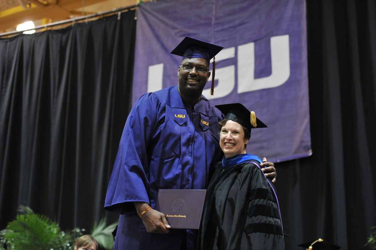 RockBottom_Back's tweet image. Read Stanley Roberts' story - Banned #NBA star rebounds to help kids. Buy the book #rockbottomandback rockbottomandback.com @LSUBasketball