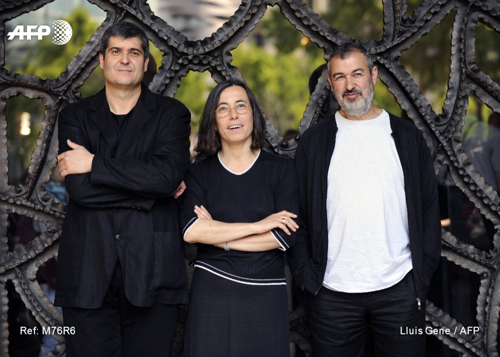 afpfr's tweet photo. Un trio d'Espagnols remporte le prestigieux prix d'architecture Pritzker https://t.co/dpfeLwAtgm #AFP https://t.co/VVhJLaP7sF