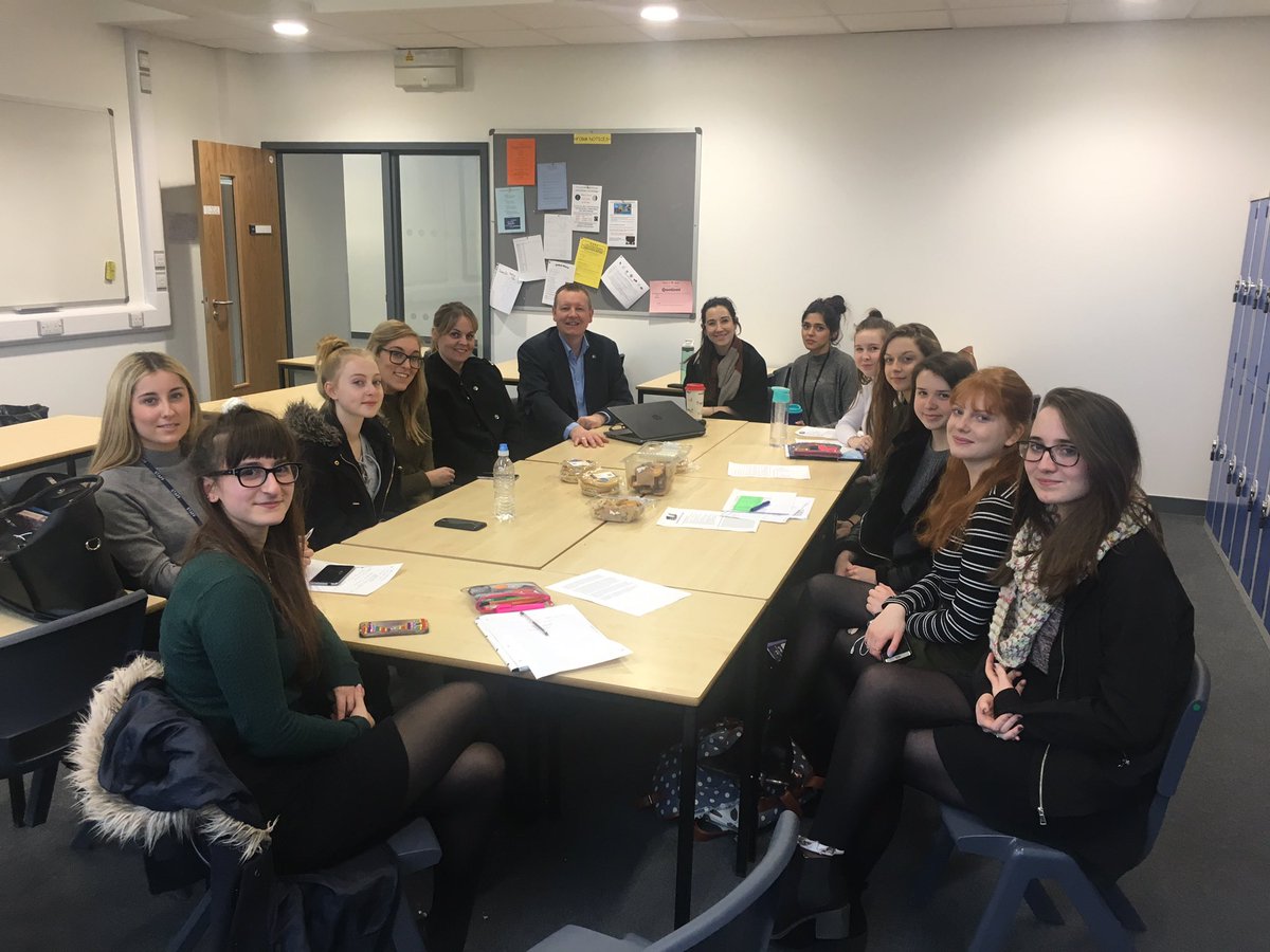 TeamFalcon's tweet photo. We had our final meeting yesterday before we meet the super-dragons! 😱 All went well discussing final total and presentations 🎉 https://t.co/oTb4wOW4cE