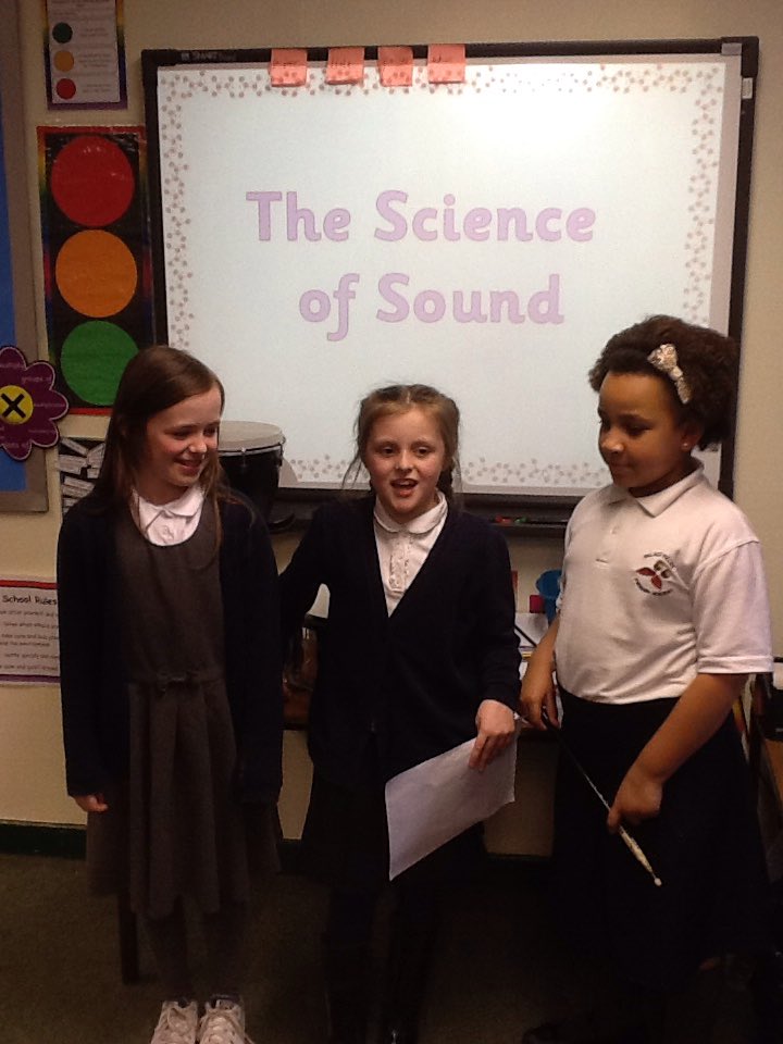HalsMrOwen's tweet photo. Year 4 hosting 'Science of Sound' children's tv programme explaining how we hear @PFPSHead @PFPSMrsWhit @PFPSMrsW #pfpsscience https://t.co/ILWYPzP9vn