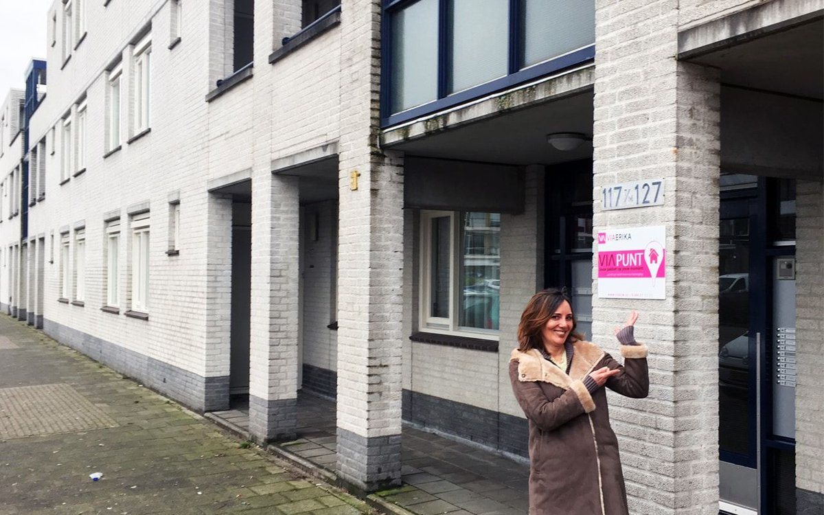NedStart's tweet photo. Met Viatim nooit meer een pakketje missen in Rotterdam. #Startup #Pakketbezorging @viatimnl https://t.co/pcdpzQ9qG8 https://t.co/BMYnkXmCPp