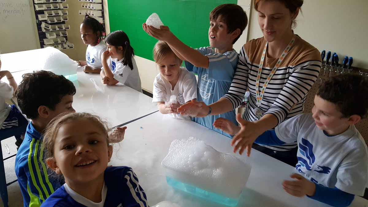 AISLearns's tweet photo. Sublimation Day with Grade 1 Spanish students. @AIS_Eagles #changestomatter via @aisciguy https://t.co/6CfZ2XFEQL