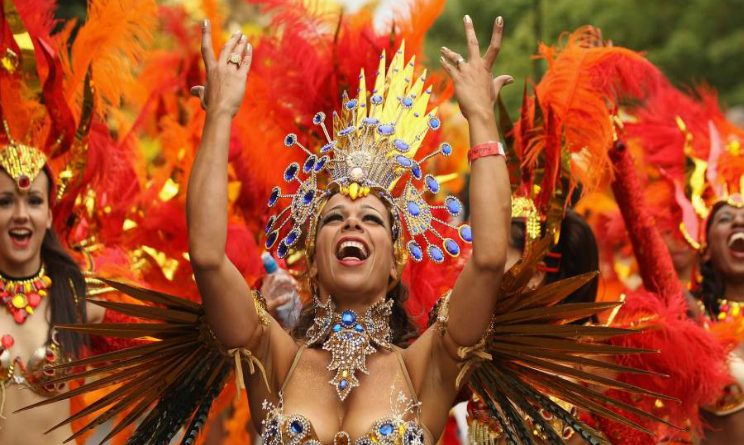 ClaudiaParin's tweet photo. I 10 carnevali più assurdi del mondo: --> https://t.co/R7fZ91jzs6 https://t.co/38X93EFRNG