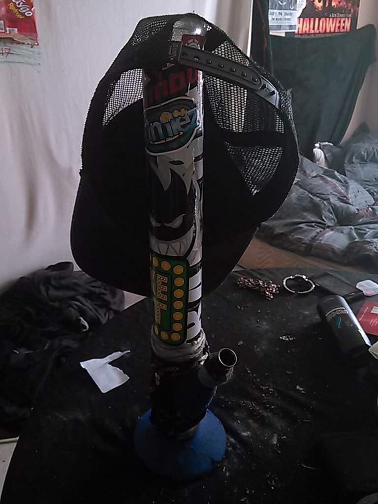 Kickin it with the homie , smokin that fire fire #Mulagang #Smokinfire #Bong #Homie