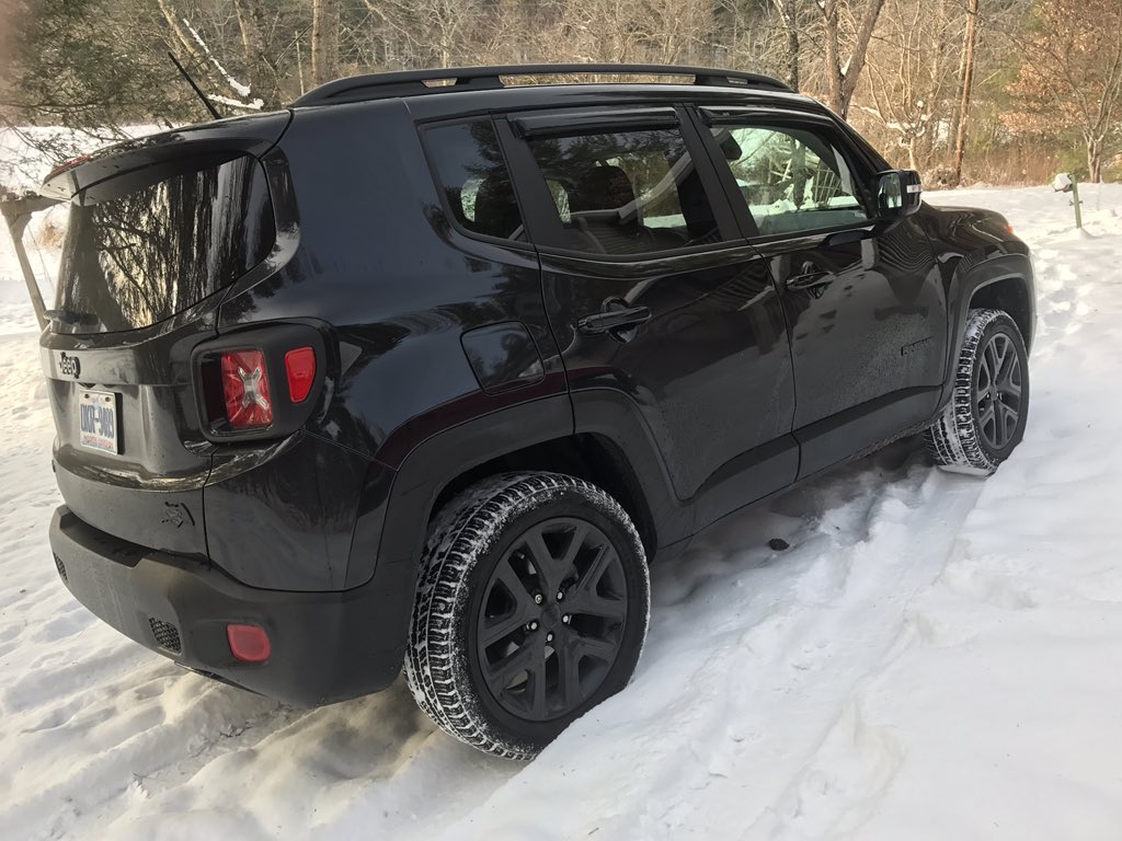 johnnyrawker's tweet photo. @Jeep Can I sneak a "Wrenegade" in on this action? #BatJeep #wranglerwednesday https://t.co/fuTo4R4LEo