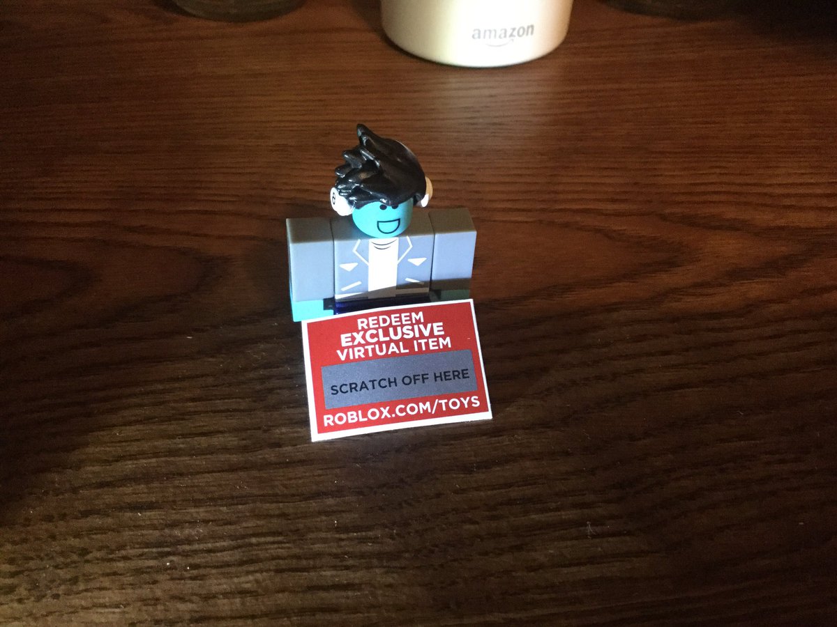 Adamskythief On Twitter Dued1 Code Giveaway Rt Plus Follow To Enter Ends March 11th Robloxtoys Roblox - rip rt roblox