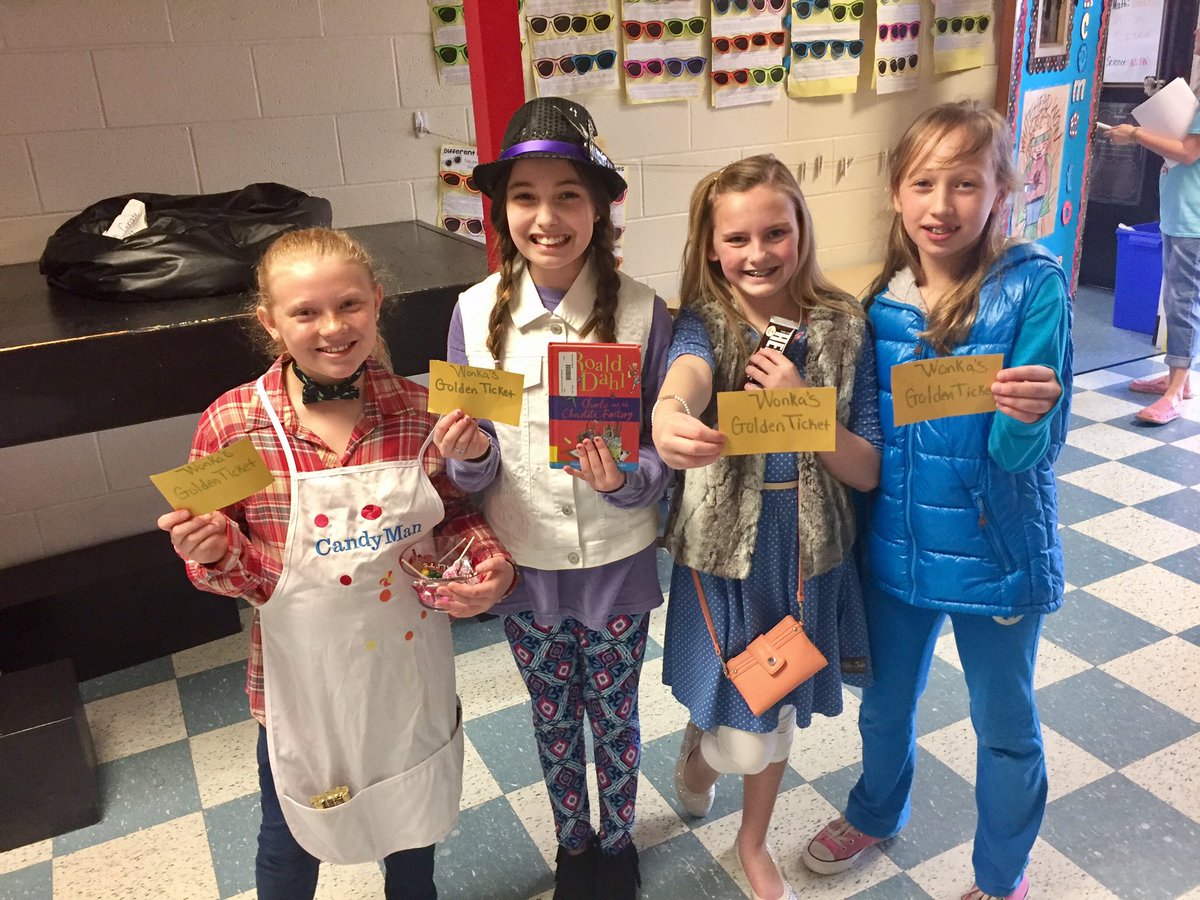 spless12's tweet photo. Cuties in character #ReadAcrossAmerica @MSCSTrojans @McBrideTrojans https://t.co/qMhiXPBJJ4
